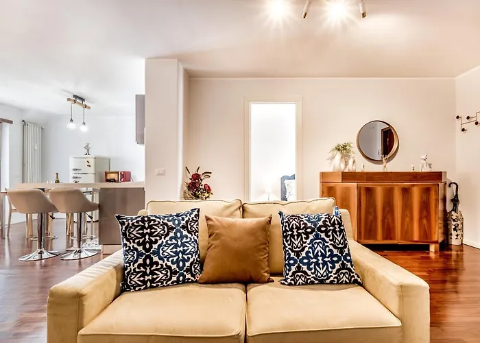 Apartament Bbhome Penthouse Bright And Elegant Metro Conca D'oro *
