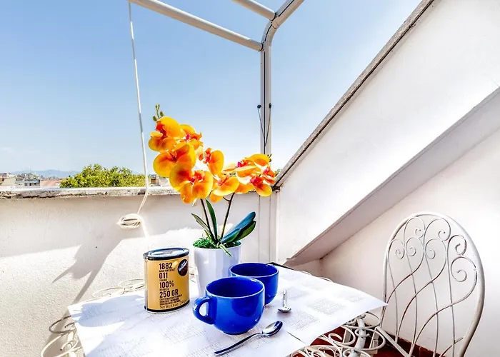 Bbhome Penthouse Bright And Elegant Metro Conca D'oro Apartament *