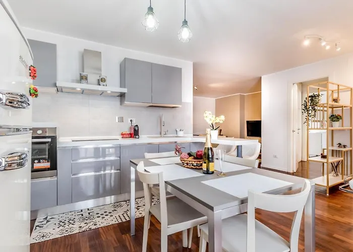 Bbhome Penthouse Bright And Elegant Metro Conca D'oro Rzym