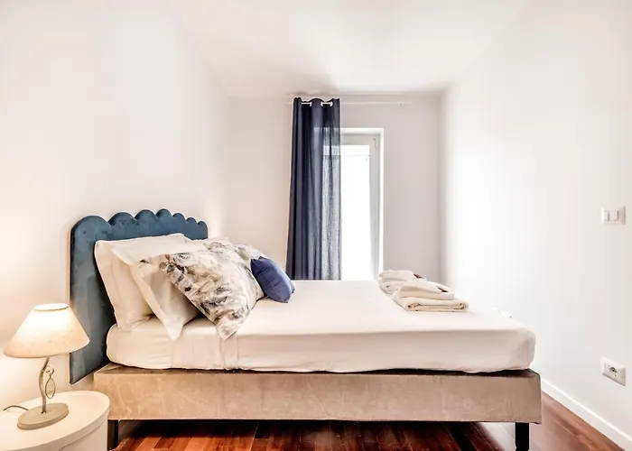 Bbhome Penthouse Bright And Elegant Metro Conca D'oro Apartament